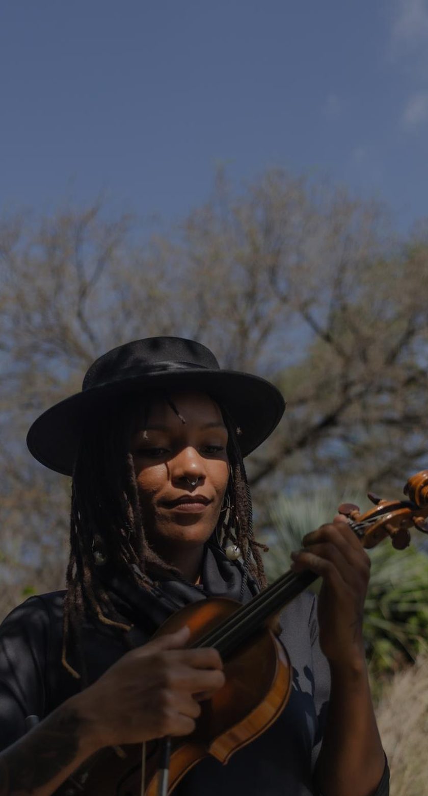Nath Rodrigues ao violino